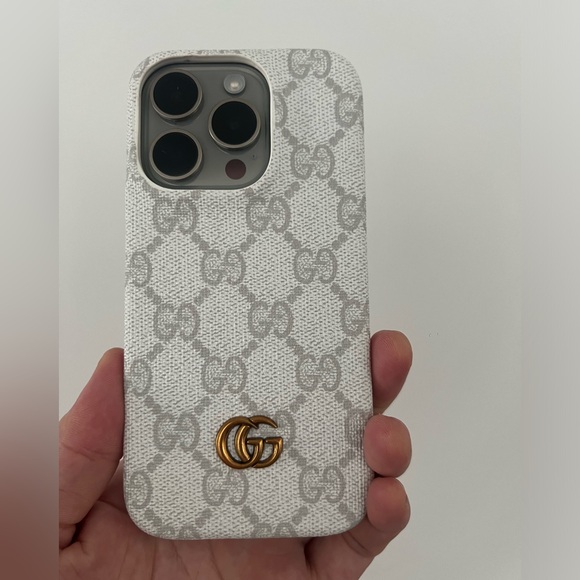 COPY - Gucci phone case for iPhone15pro - Picture 2 of 3